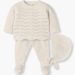 Conjunto Malha com Detalhes Perfurados para Bebé - Pérola